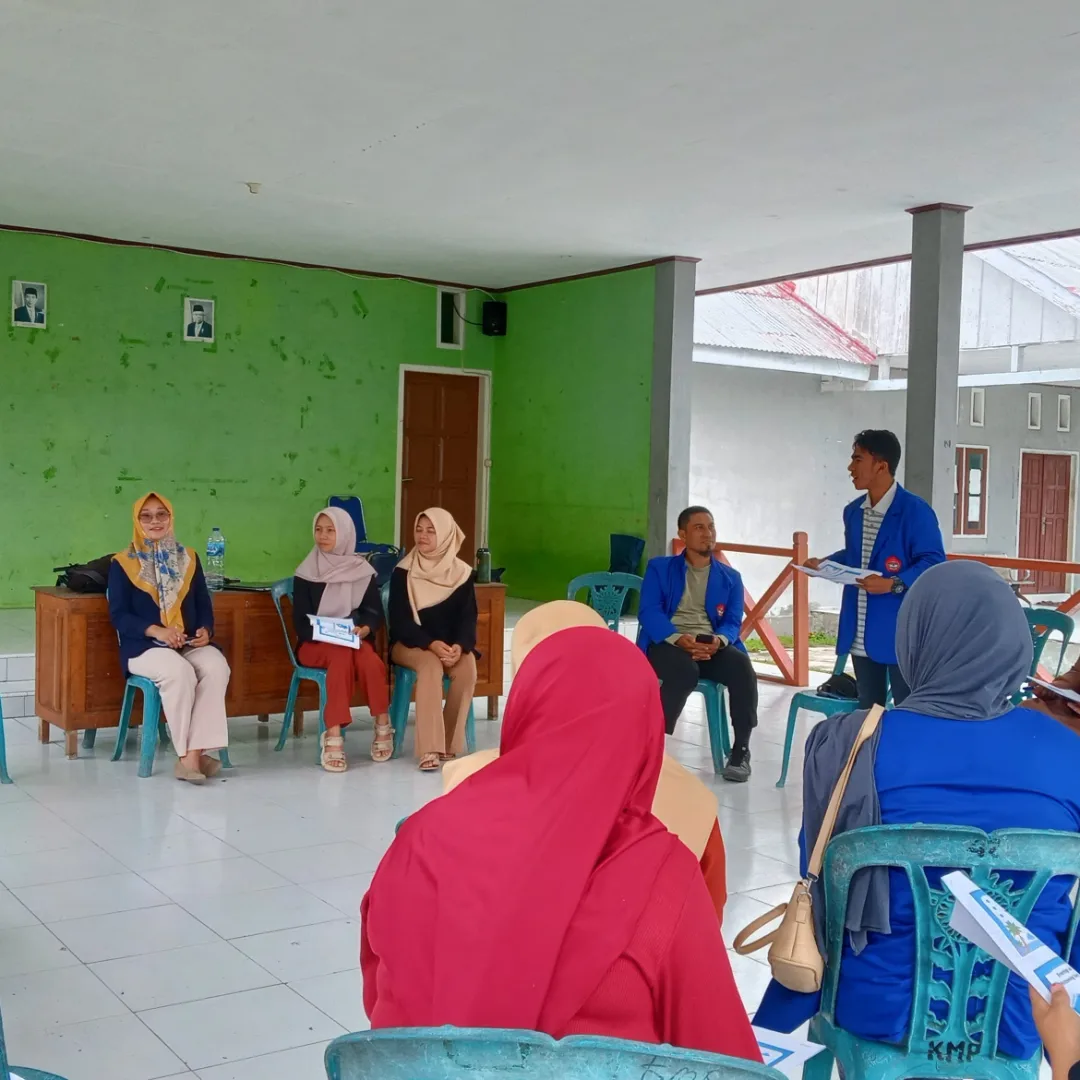 Foto Tour Guide Preparation for Local Youth
